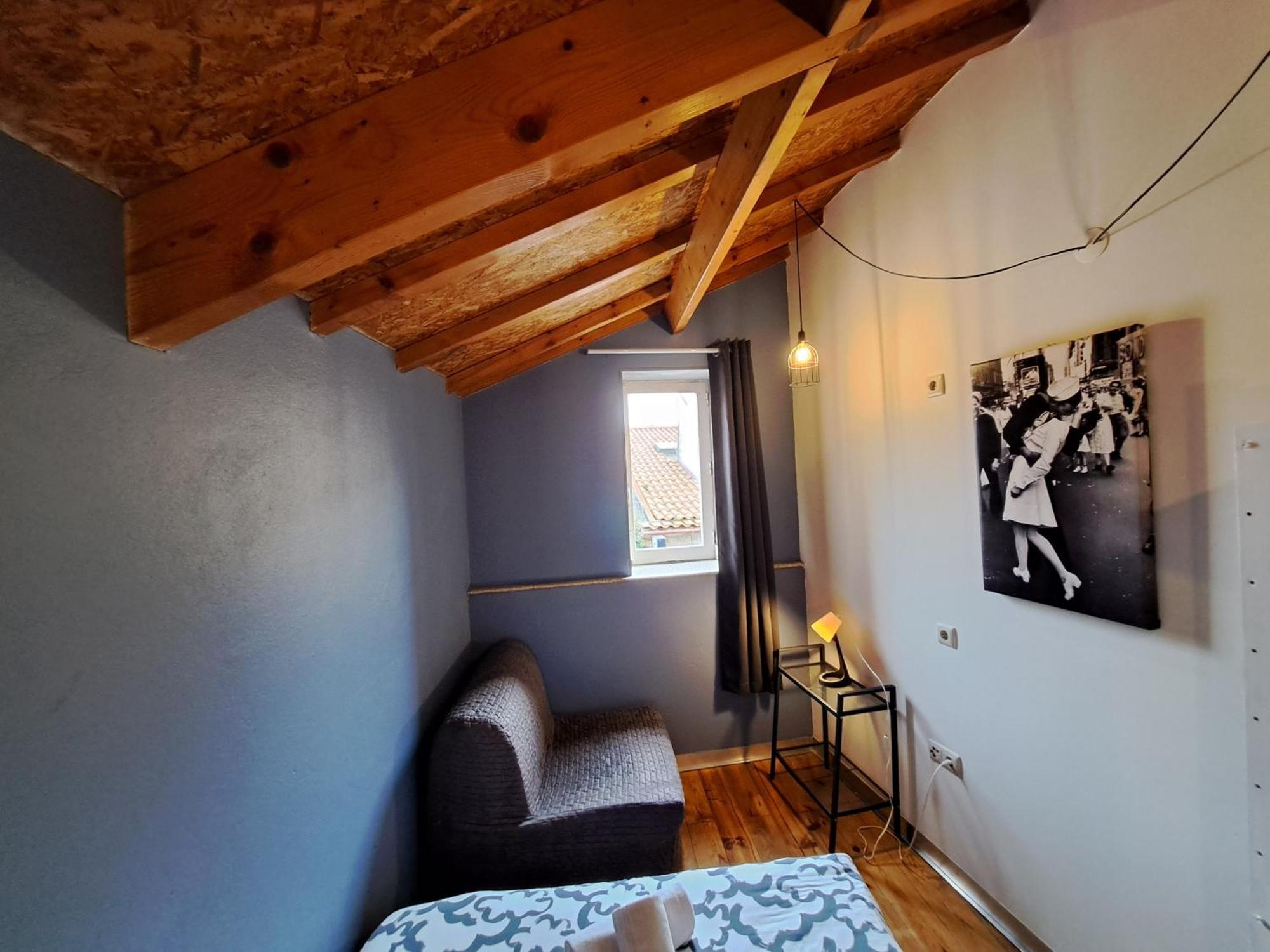 Sardines And Friends Hostel 04 โปโว เดอ วาร์ซิม ห้อง รูปภาพ