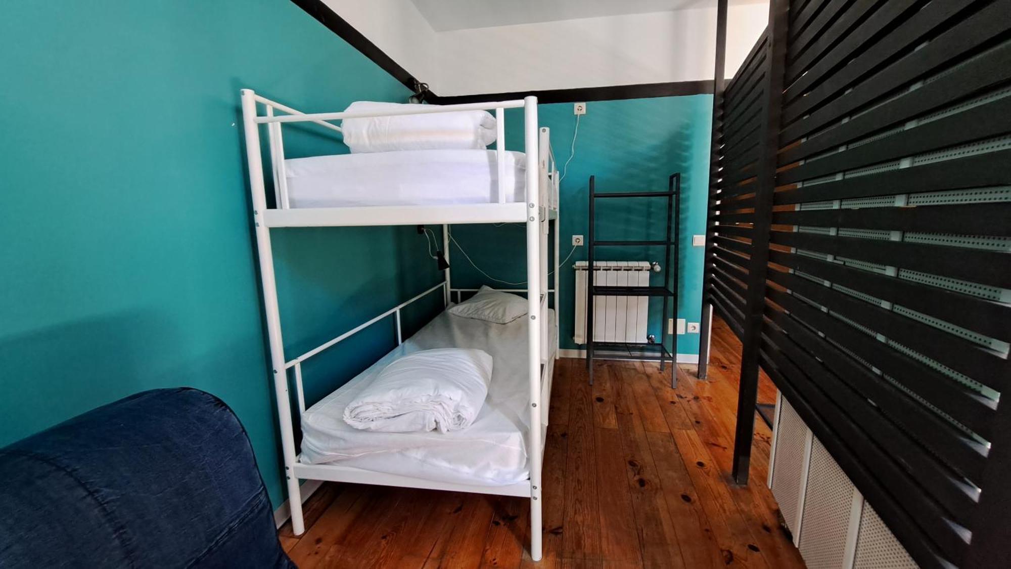 Sardines And Friends Hostel 04 โปโว เดอ วาร์ซิม ห้อง รูปภาพ