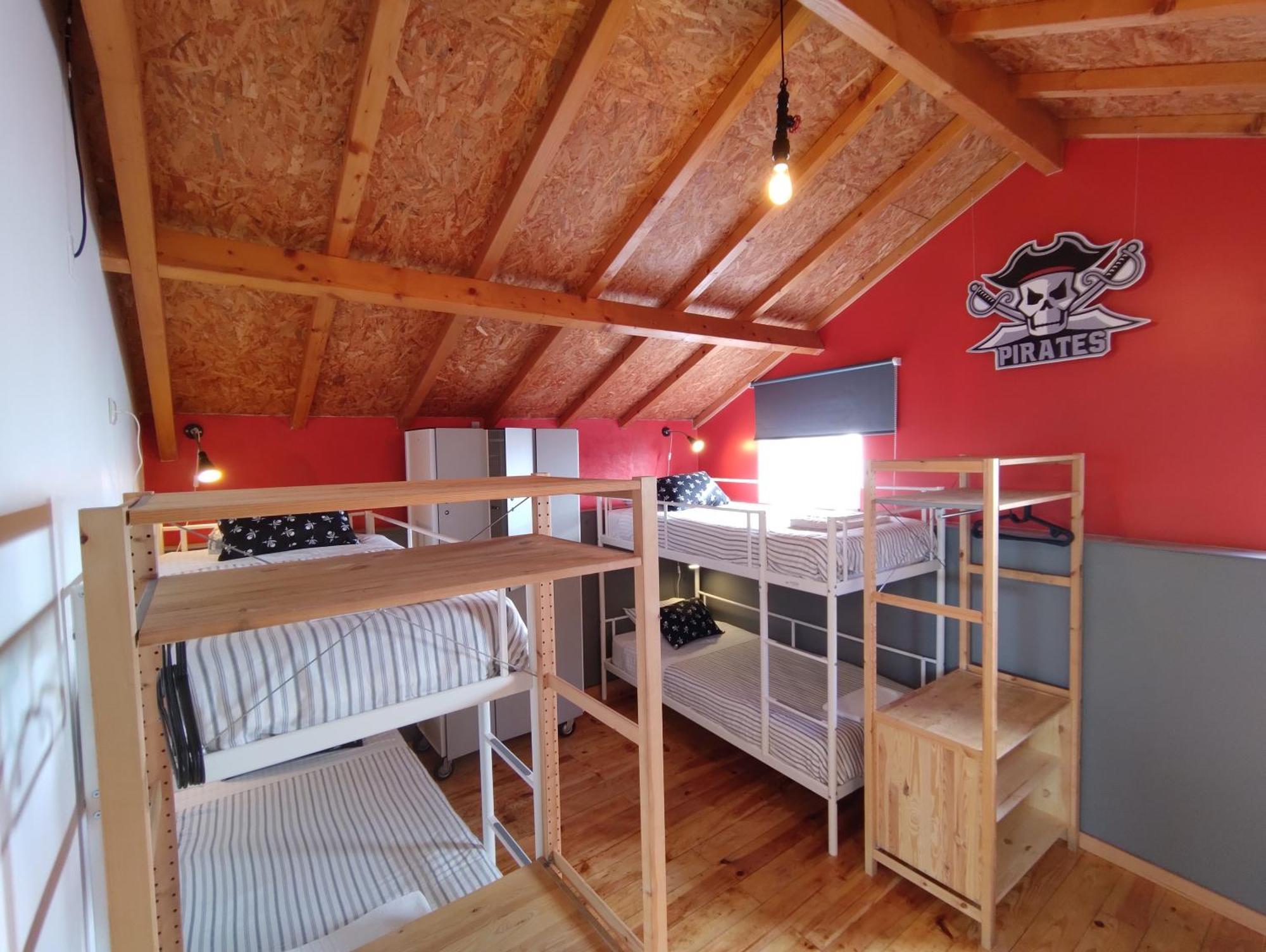 Sardines And Friends Hostel 04 โปโว เดอ วาร์ซิม ห้อง รูปภาพ