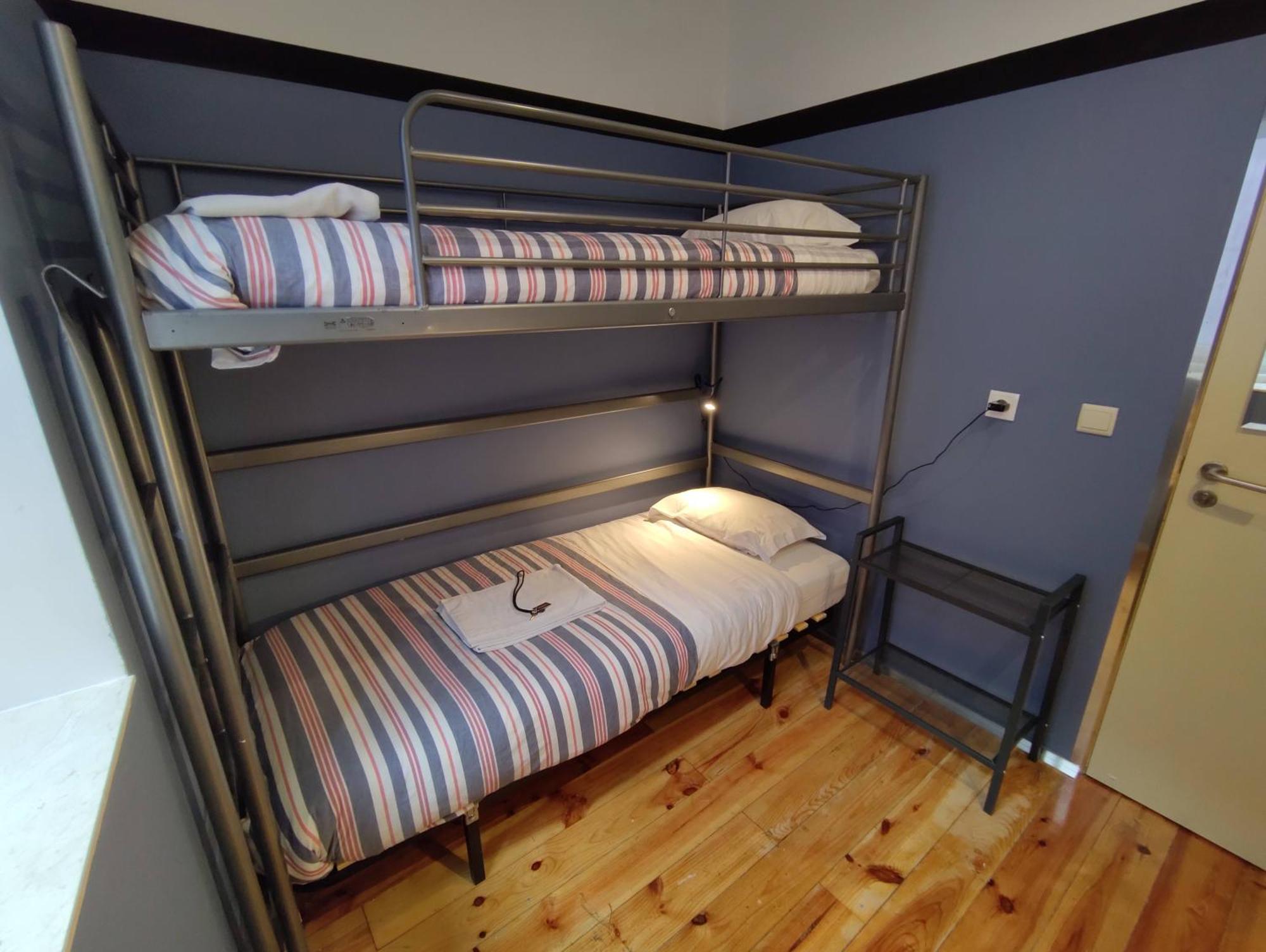 Sardines And Friends Hostel 04 โปโว เดอ วาร์ซิม ห้อง รูปภาพ