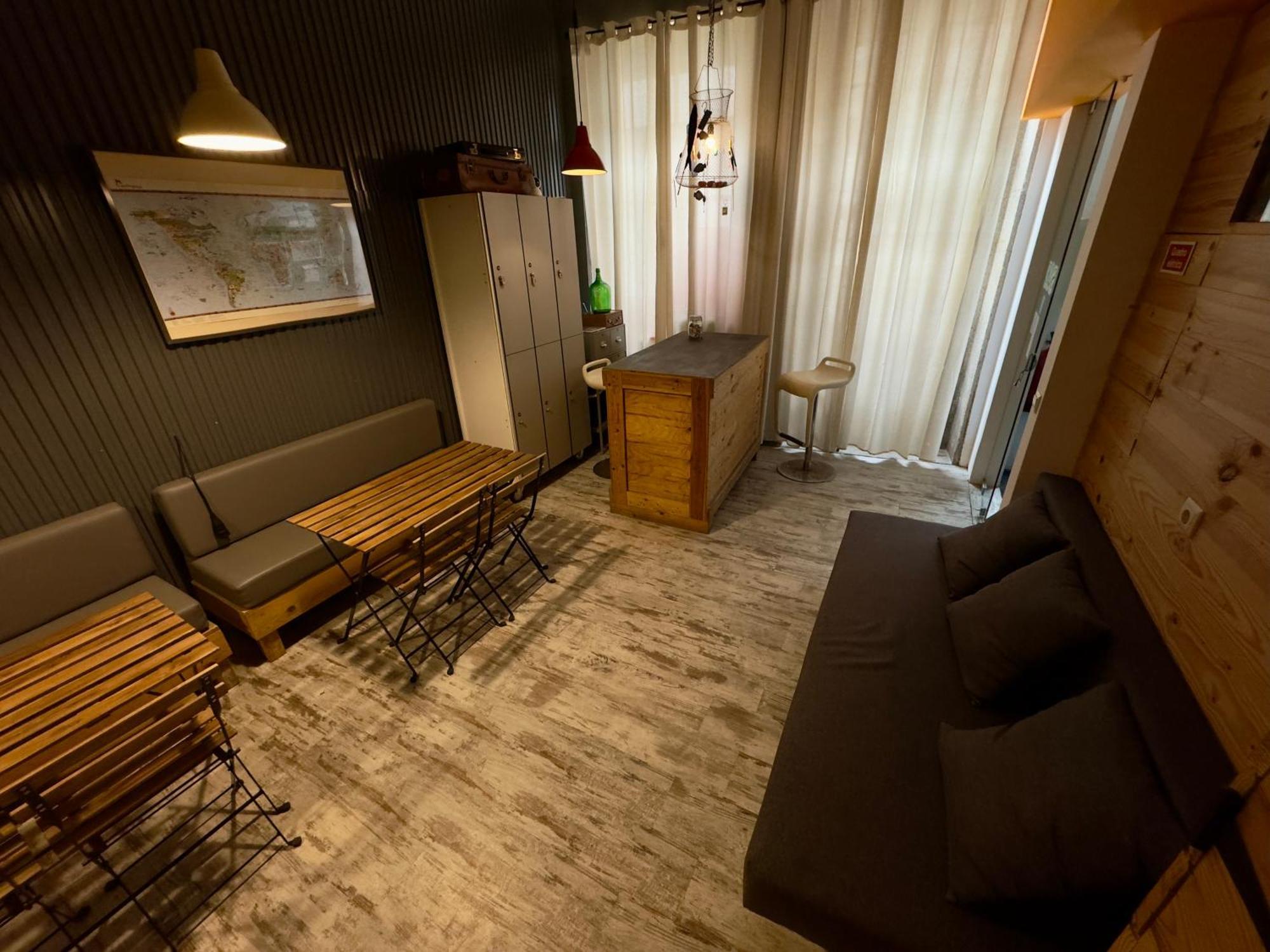 Sardines And Friends Hostel 04 โปโว เดอ วาร์ซิม ภายนอก รูปภาพ